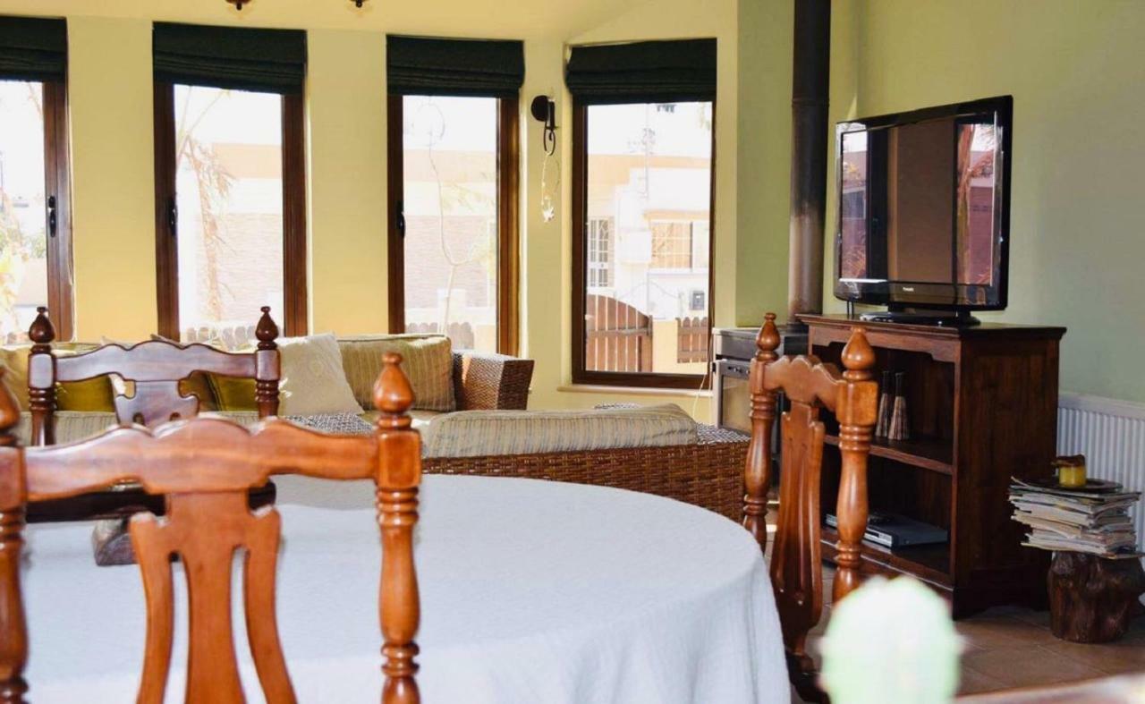 Villa Rustic House *